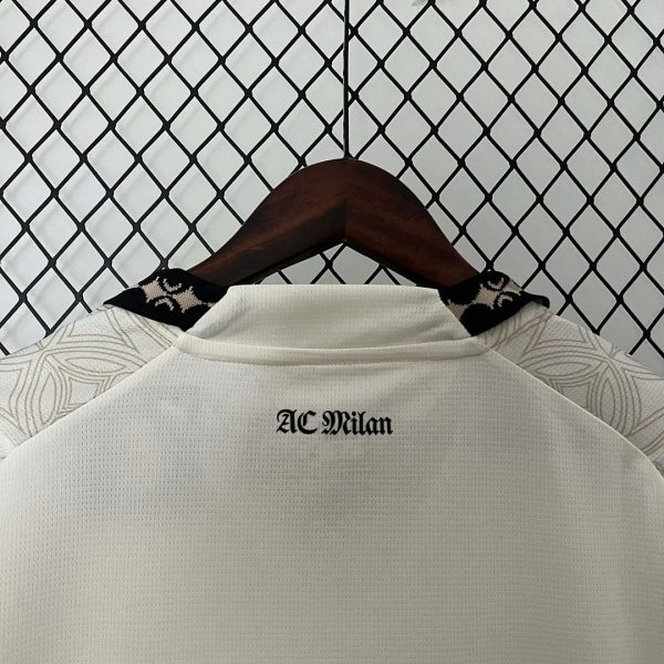 AC Milan 2023/2024 Jersey - Image 4