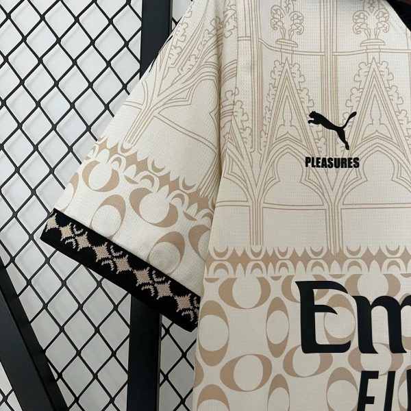 AC Milan 2023/2024 Jersey - Image 7
