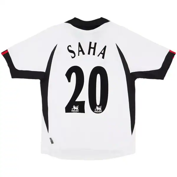 Saha #20 Retro Fulham Home Jersey 2001/02 - Image 1